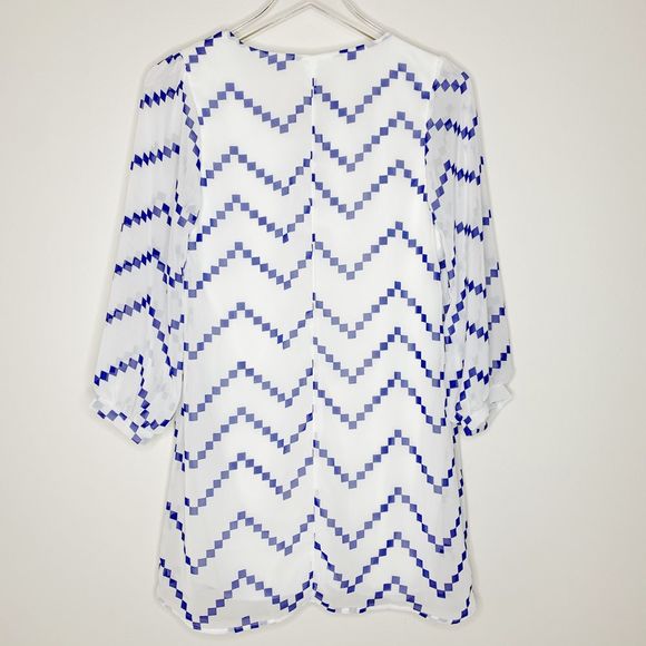 PINK BLUSH MATERNITY Chevron Print Chiffon Tunic M - Picture 2 of 8